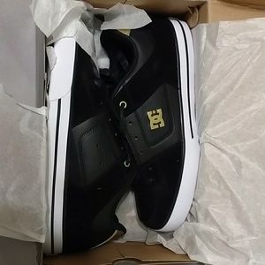 DC Shoes